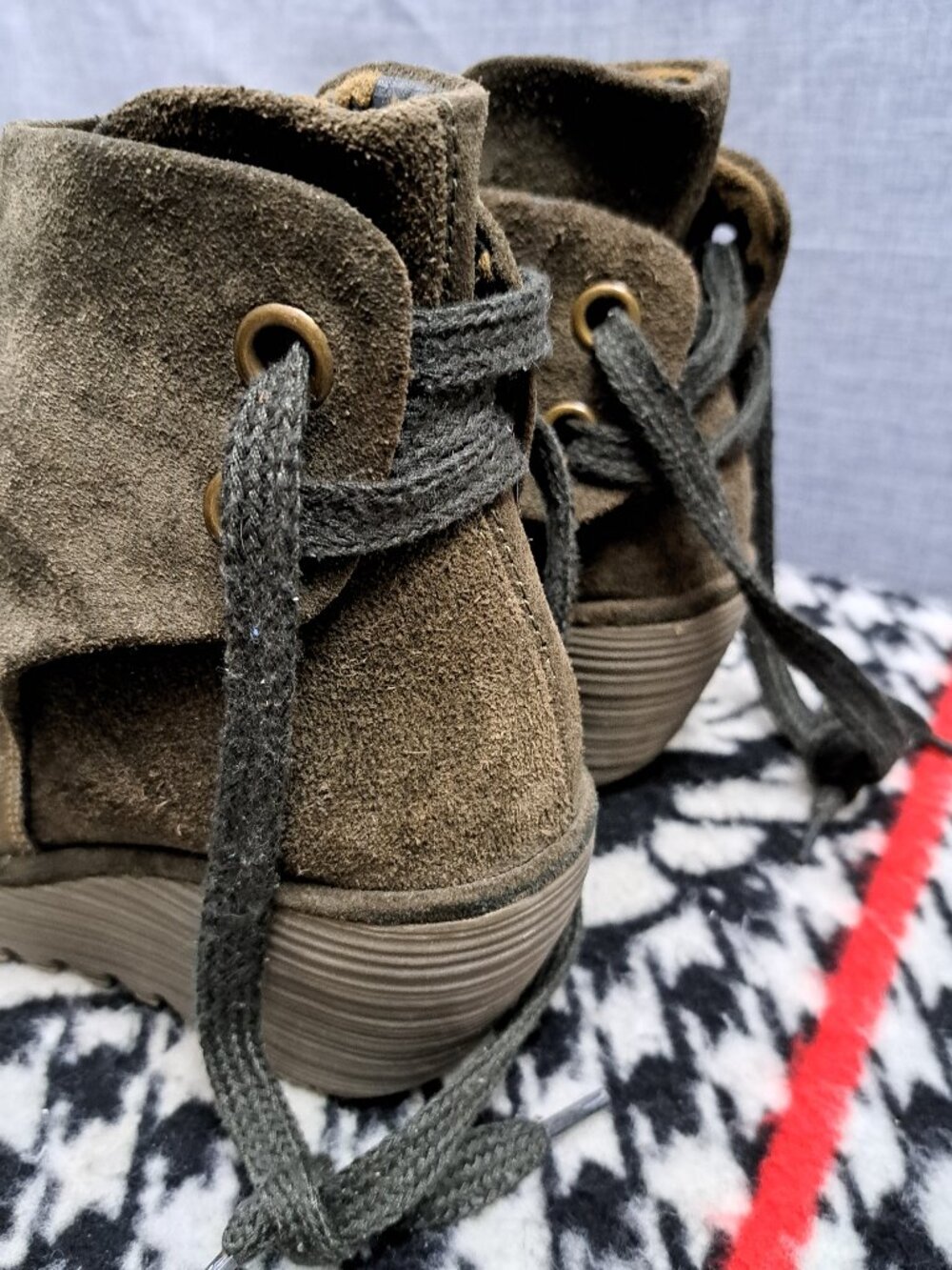 Fly London Yip Suede Wedge Ankle Booties Womens US Size 7 EU 37 - Picture 5 of 12